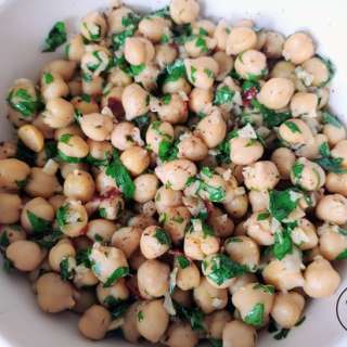 Lemony Greek Chickpeas