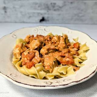 Slow Cooker Chicken Paprikash