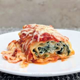 Cheesy Spinach Lasagna Roll Ups