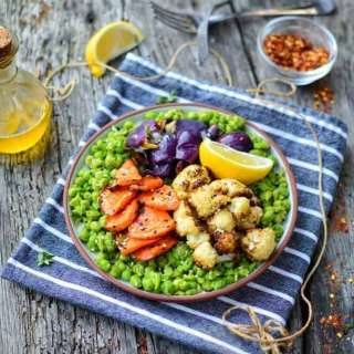 Easy Mushy Peas with Roasted Veggies