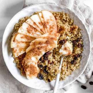 Breakfast Quinoa Apple Bowl