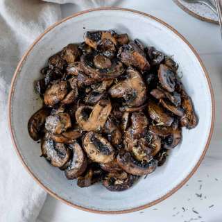 Simple Roasted Mushrooms (Thyme Baked Mushrooms + Other Flavors)