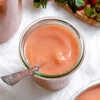 Easy Strawberry Applesauce