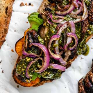 Portobello Mushroom Sandwich with Coffee Rub