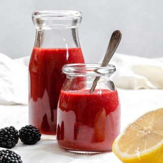 5-Minute Blackberry Vinaigrette