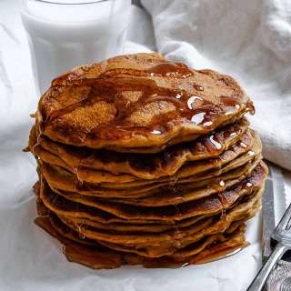 Easy Vegan Pumpkin Pancakes