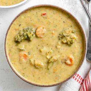 Creamy Vegan Broccoli Soup