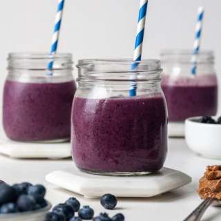 
Low FODMAP Blueberry Smoothie (Whole30, Paleo)
