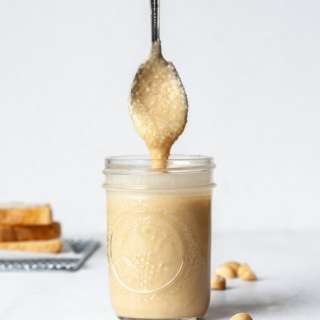 
Macadamia Nut Butter - Easy & Homemade