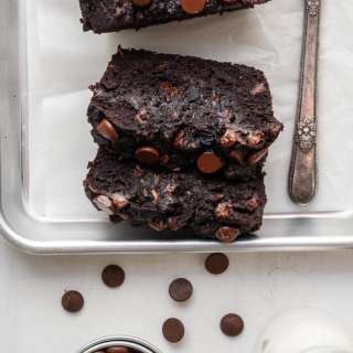 
Gluten Free Chocolate Zucchini Bread (Paleo)