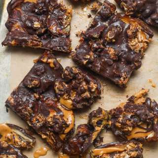 
Date Bark