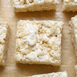 Get the Recipe:
Gluten Free Rice Krispies Treats