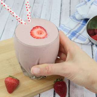 Dairy-Free Strawberry Smoothie