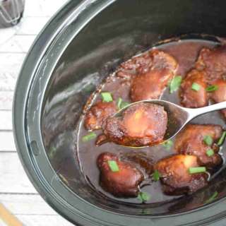 Slow Cooker BBQ Chicken Thighs