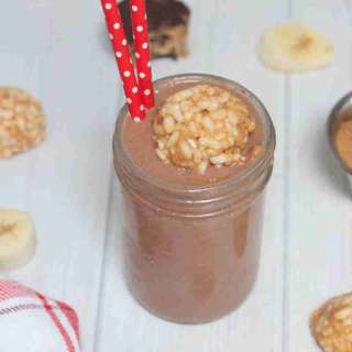 Chocolate Peanut Butter Cup Protein Smoothie