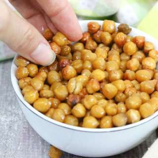 Salt And Vinegar Chickpeas (Oven Roasted)