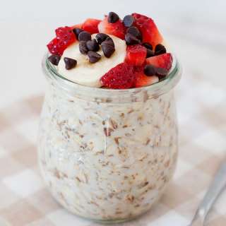 Strawberry Banana Overnight Oats