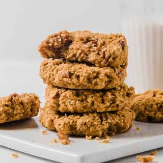 Pecan Oatmeal Cookies with Pumpkin