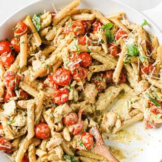 Quick Salmon Pesto Pasta