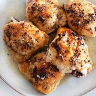 Baked Garlic Chicken Thighs