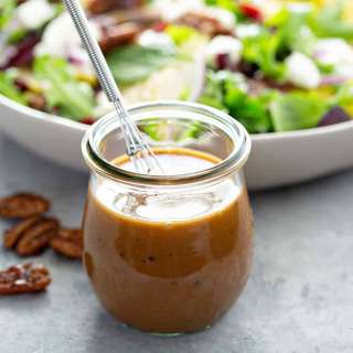 Easy Balsamic Vinaigrette Dressing