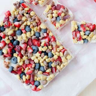 Frozen Yogurt Bark with Fruit and Cereal