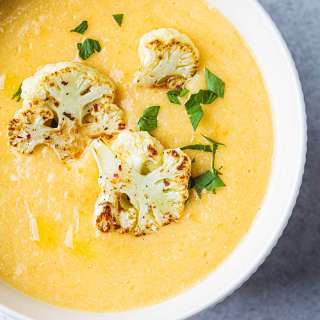 Creamy Roasted Cauliflower Soup 