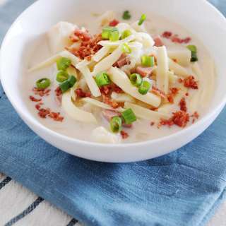 Instant Pot Baked Potato Soup (Kid Favorite!)