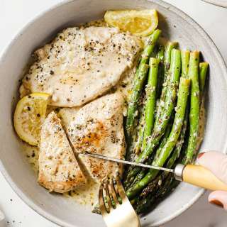 Family Friendly Lemon Garlic Chicken in a Skillet
