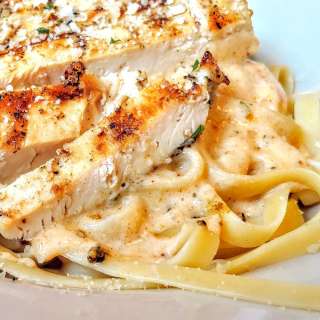 Blackened Chicken Alfredo (Family Friendly)