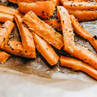 Easy Oven-Roasted Carrots