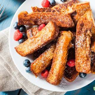 Cinnamon French Toast Sticks (Easy Oven Recipe)
