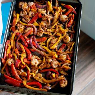 Sheet Pan Shrimp Fajitas