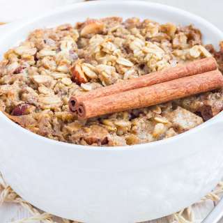 Cinnamon Pear Baked Oatmeal