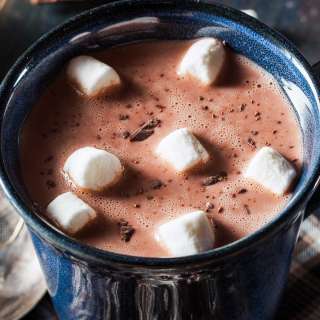 Nutella Hot Chocolate (2 Ingredients)