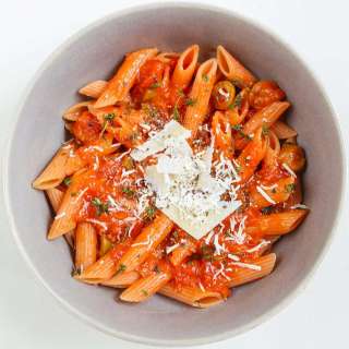 Easy Roasted Red Pepper Pasta