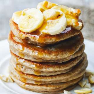 Fluffy Cinnamon Banana Pancakes