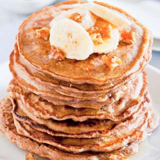 Fluffy Whole-Wheat Banana Pancakes