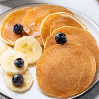 2-Ingredient Banana Pancakes (Fail-Proof)