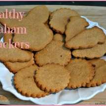 Easy & Healthy Homemade Graham Crackers