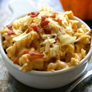Pumpkin Mac and Cheese with Bacon