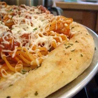 Spaghetti Pizza