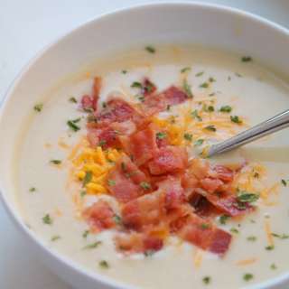 Instant Pot Cauliflower Soup
