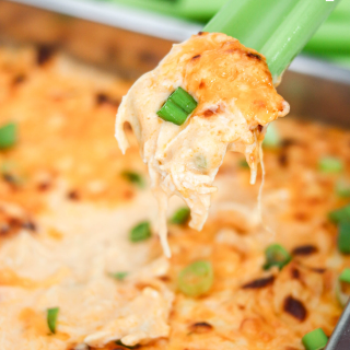 Instant Pot Buffalo Chicken Dip