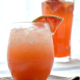 Grapefruit Ginger Sparkler