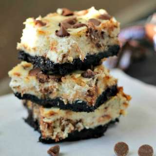 Snickers Cheesecake Bars