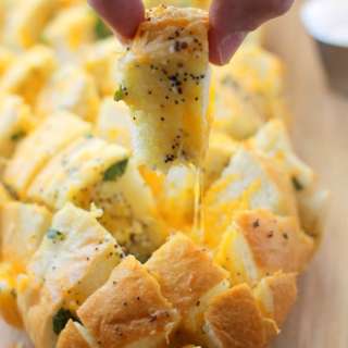 Stuffed Cheesy Garlic Pull Apart Bread