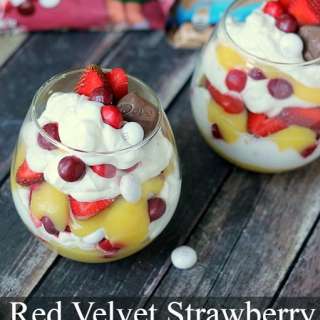 Red Velvet Strawberry Vanilla Parfatis