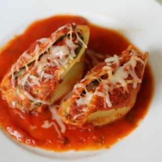 Spinach and Mushroom Stuffed Shells