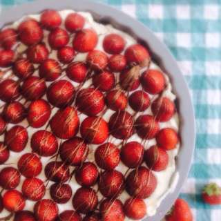 No Bake Strawberry Ricotta Cheesecake